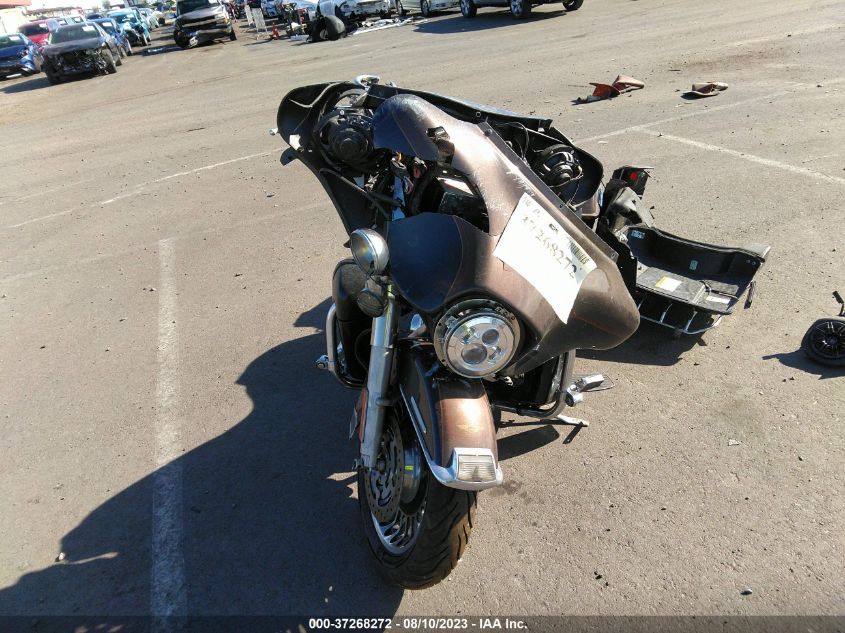 2013 HARLEY-DAVIDSON FLHTK ELECTRA GLIDE ULT LTD/ANN 1HD1KEM22DB650495