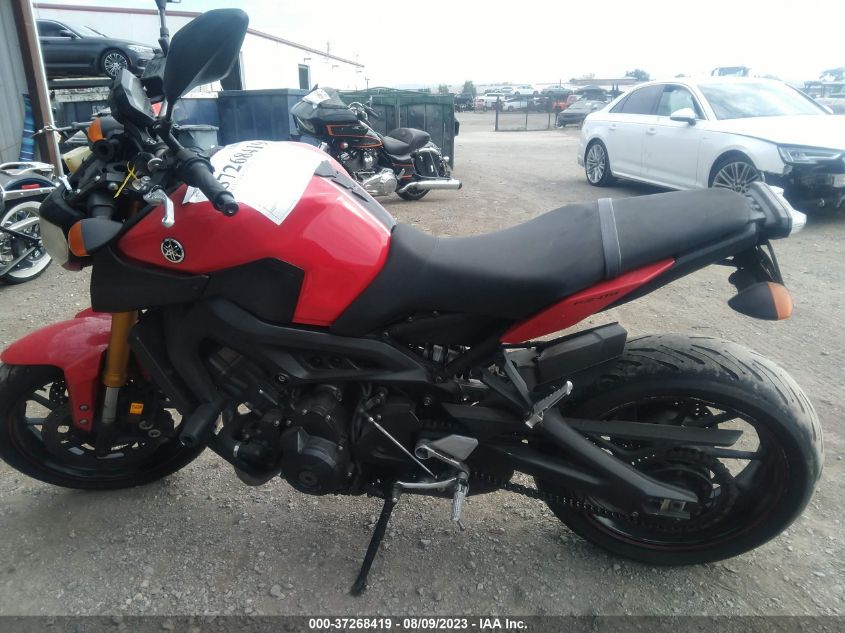 2014 YAMAHA FZ09 C JYARN33Y4EA001130