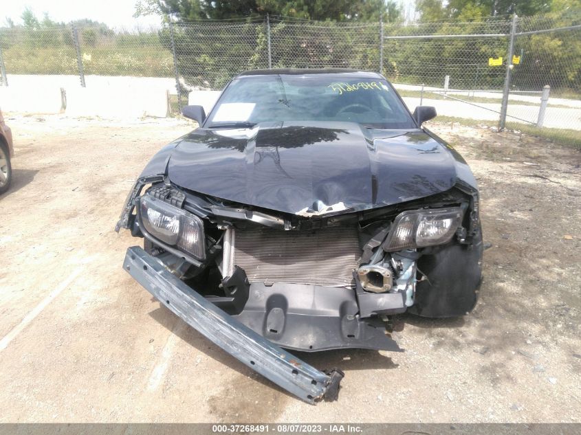 2013 CHEVROLET CAMARO LS - 2G1FE1E31D9143838