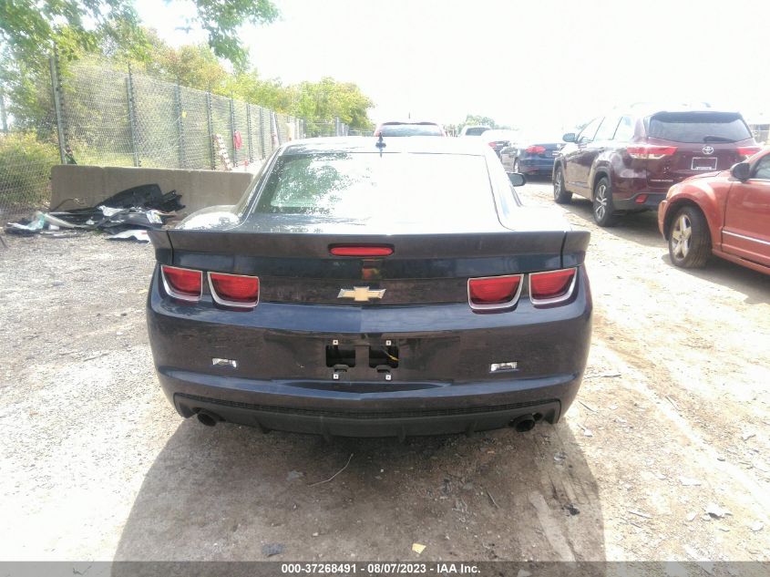 2013 CHEVROLET CAMARO LS - 2G1FE1E31D9143838