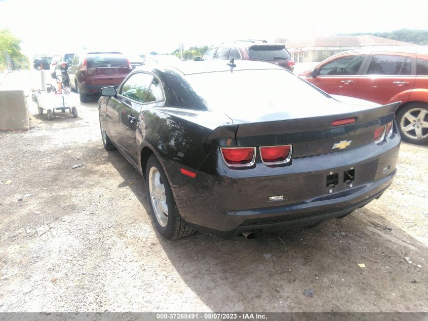2013 CHEVROLET CAMARO LS - 2G1FE1E31D9143838