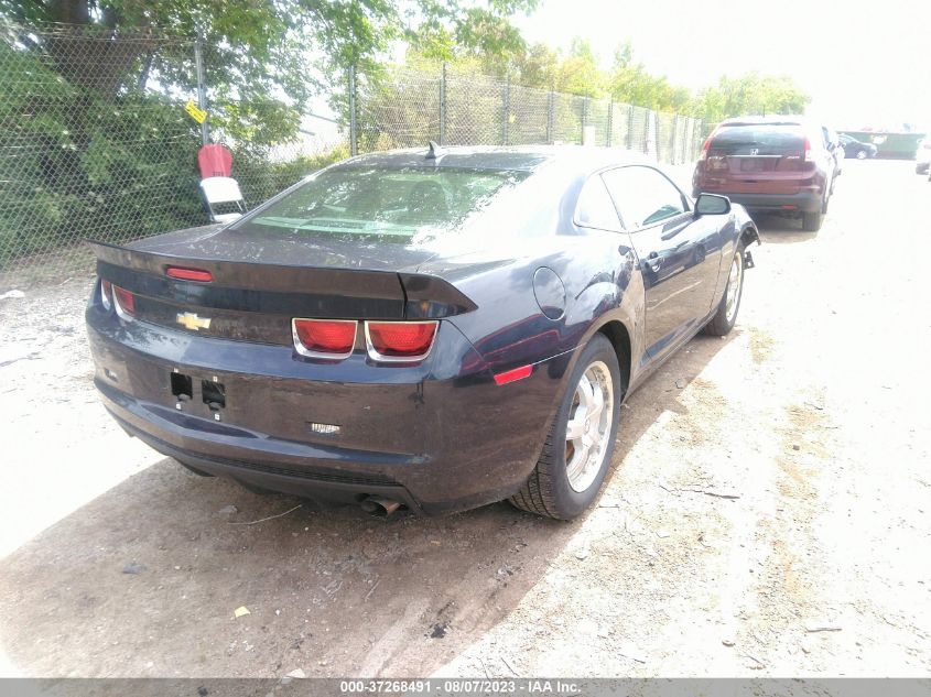 2013 CHEVROLET CAMARO LS - 2G1FE1E31D9143838