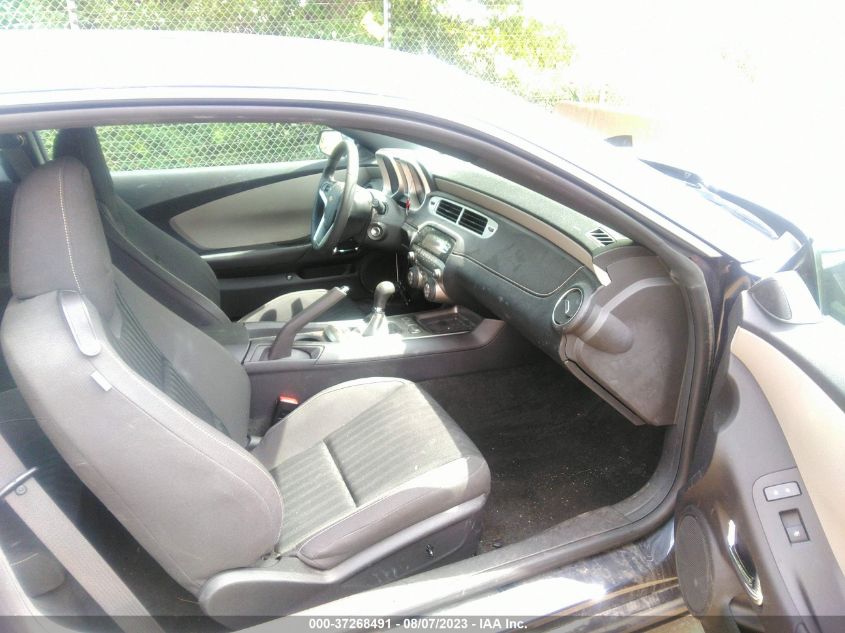 2013 CHEVROLET CAMARO LS - 2G1FE1E31D9143838
