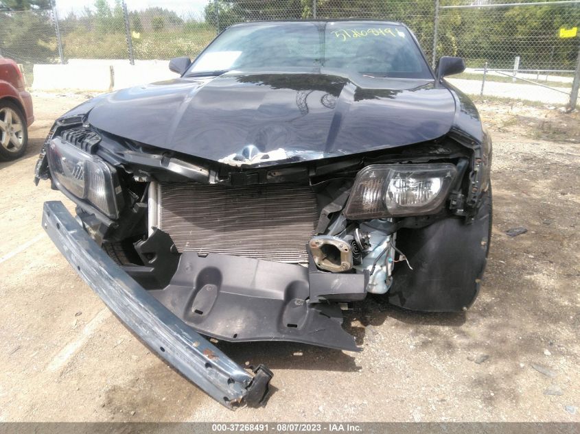 2013 CHEVROLET CAMARO LS - 2G1FE1E31D9143838