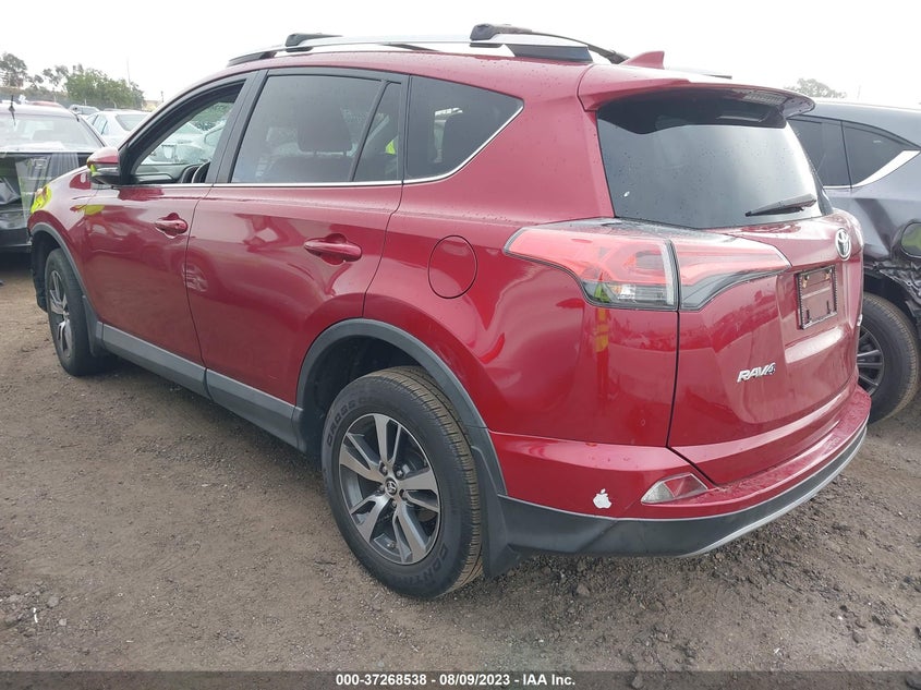 VIN 2T3WFREV0JW488705 2018 TOYOTA RAV4 XLE