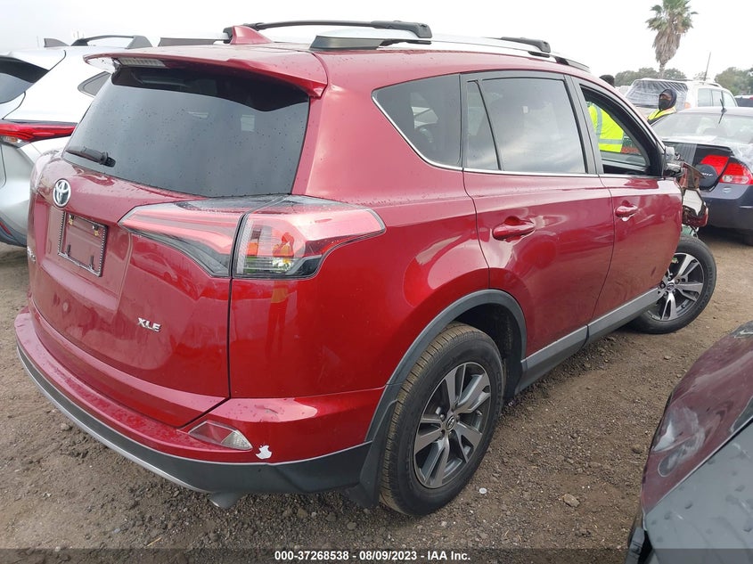 VIN 2T3WFREV0JW488705 2018 TOYOTA RAV4 XLE