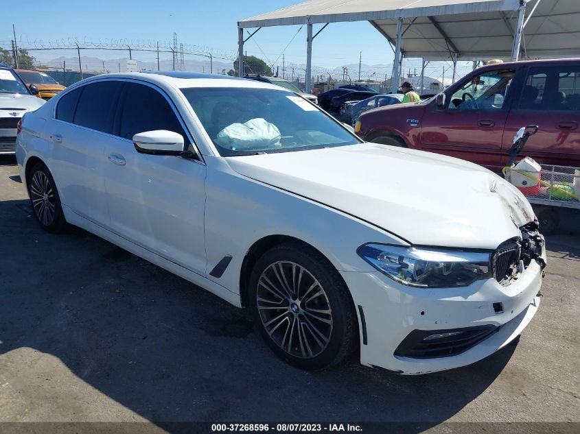 2018 BMW 5 SERIES 530I - WBAJA5C58JWA37513