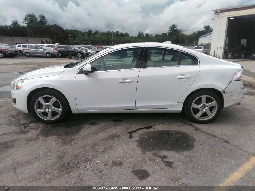 2013 VOLVO S60 T5 - YV1612FH7D1214137