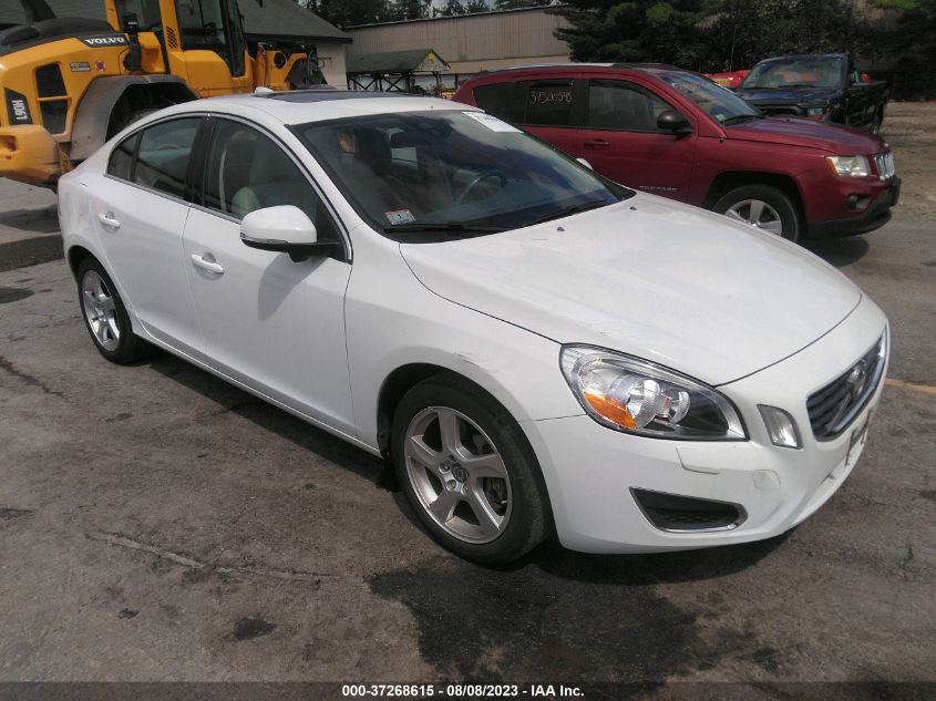2013 VOLVO S60 T5 - YV1612FH7D1214137