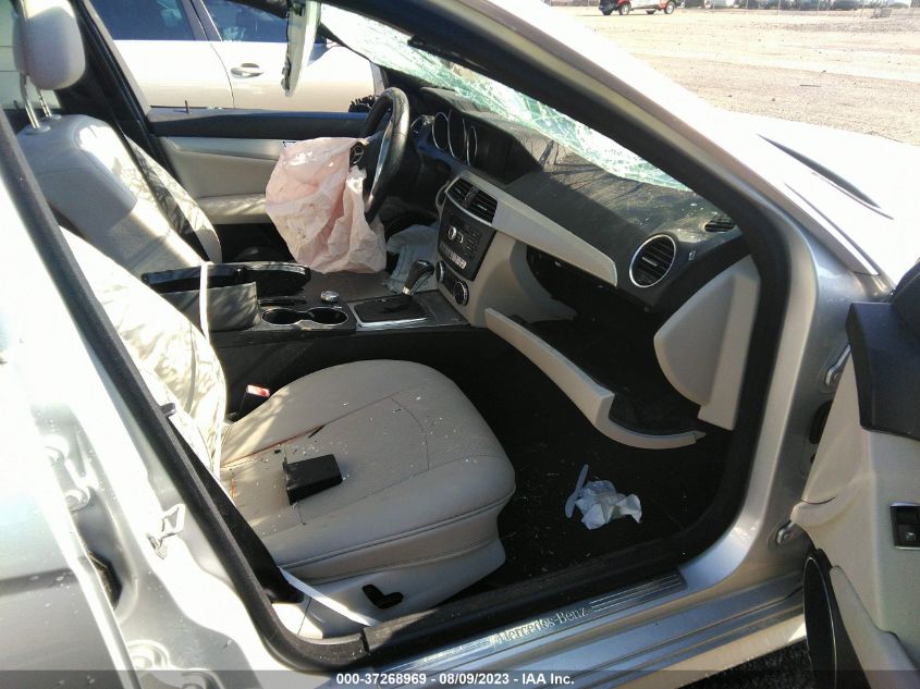 2013 MERCEDES-BENZ C-CLASS C 250 - WDDGF4HB8DR270532