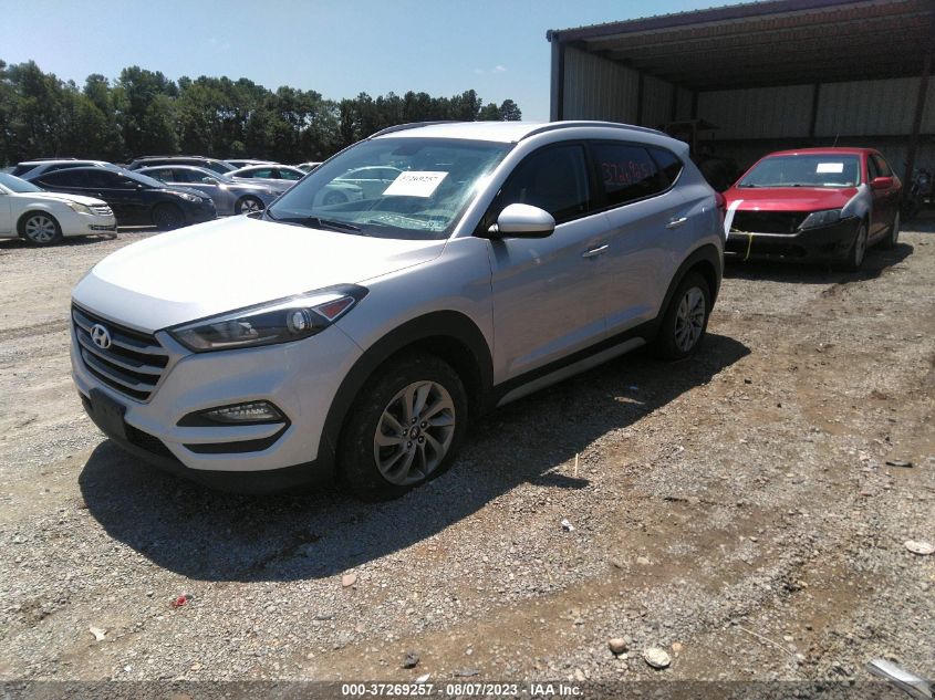 2017 HYUNDAI TUCSON SE - KM8J3CA41HU440887