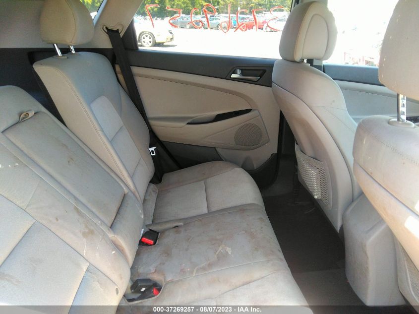 2017 HYUNDAI TUCSON SE - KM8J3CA41HU440887