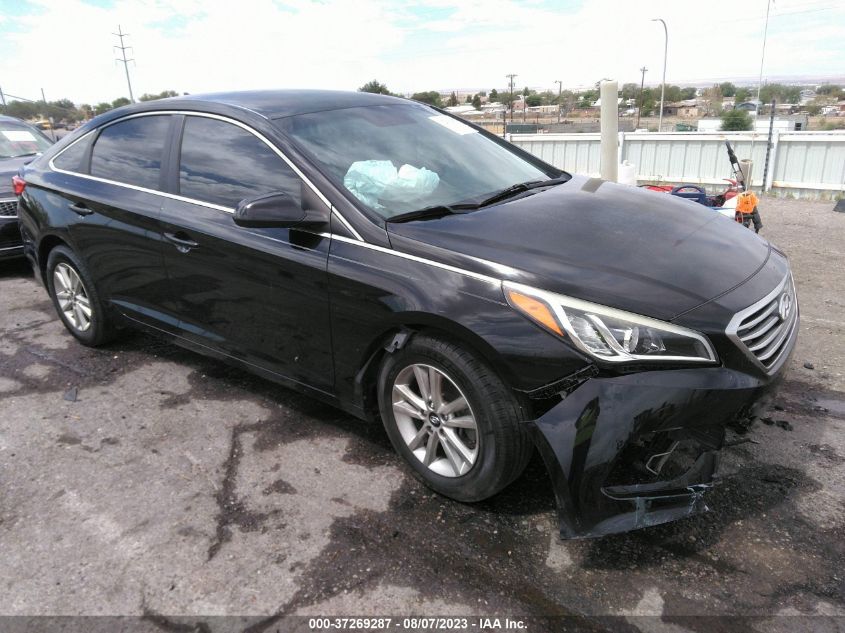 2015 HYUNDAI SONATA 2.4L SE - 5NPE24AF9FH246390