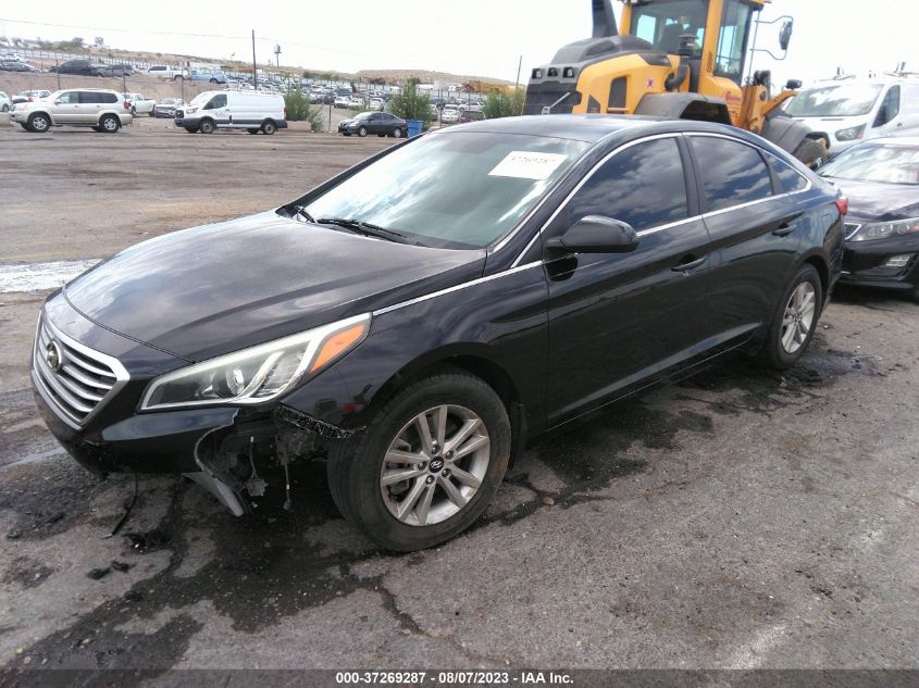 2015 HYUNDAI SONATA 2.4L SE - 5NPE24AF9FH246390