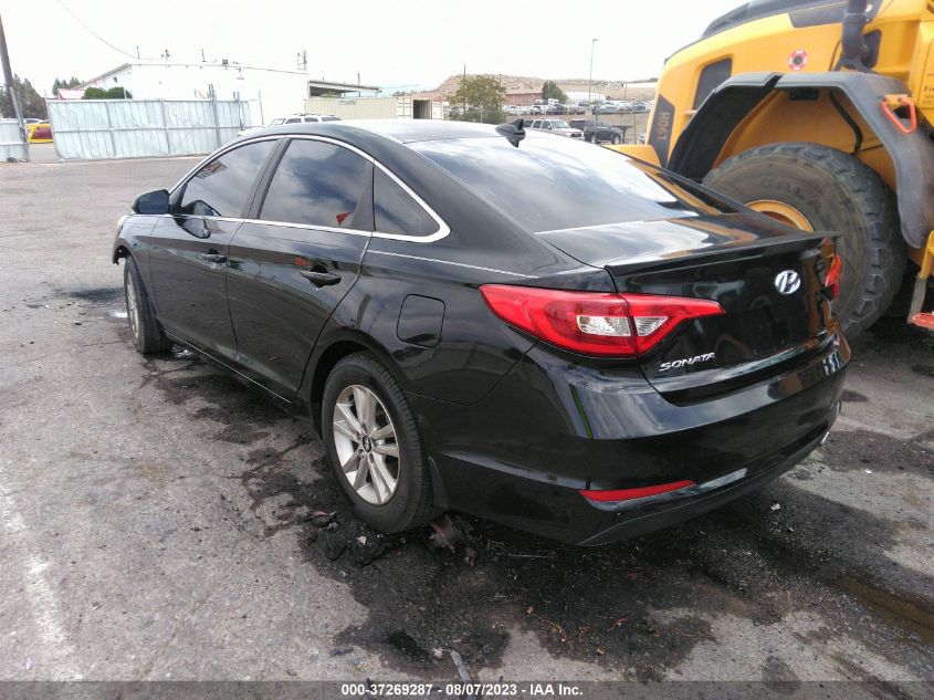 2015 HYUNDAI SONATA 2.4L SE - 5NPE24AF9FH246390