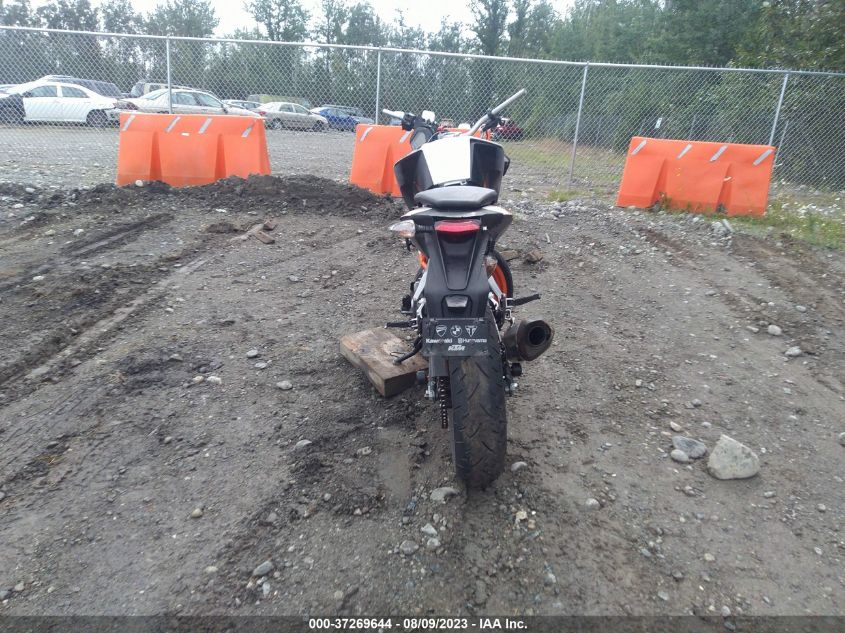 2016 KTM RC 390 MD2JGJ404GC280038