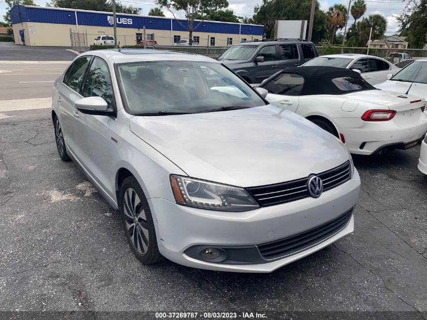 2013 VOLKSWAGEN JETTA SEDAN HYBRID SEL PREMIUM - 3VW637AJ6DM223600