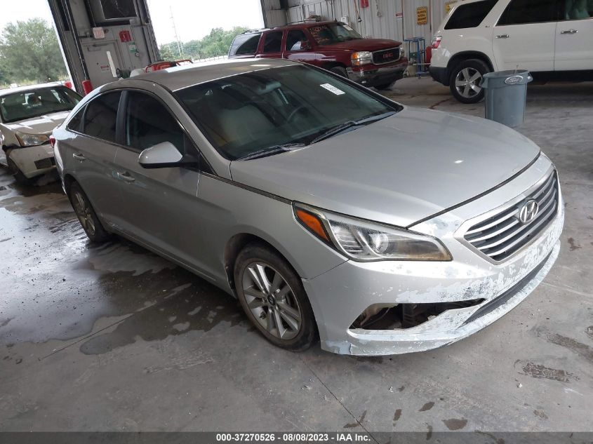 2015 HYUNDAI SONATA 2.4L SE - 5NPE24AF5FH222555