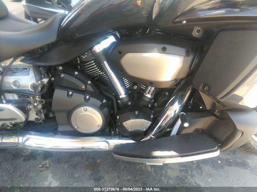 2018 YAMAHA XV1900 FD - JYAVP38Y1JA000111