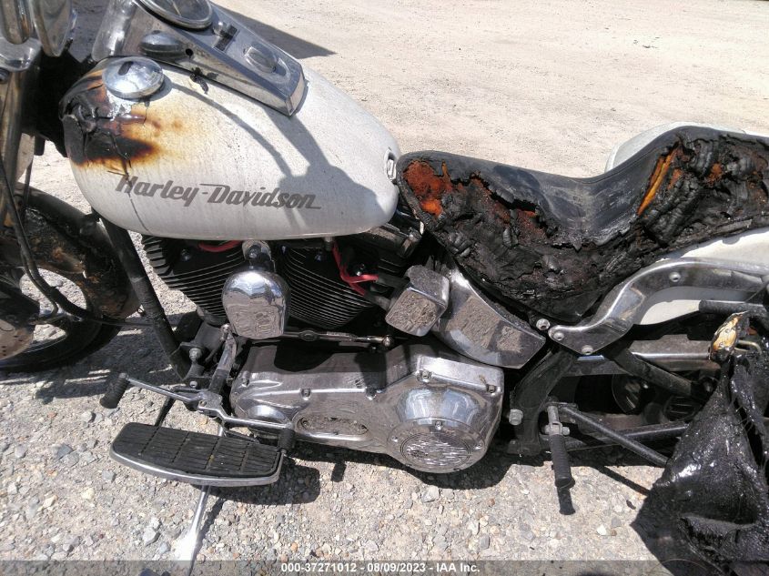 2004 HARLEY-DAVIDSON FLSTFI 1HD1BXB394Y082251