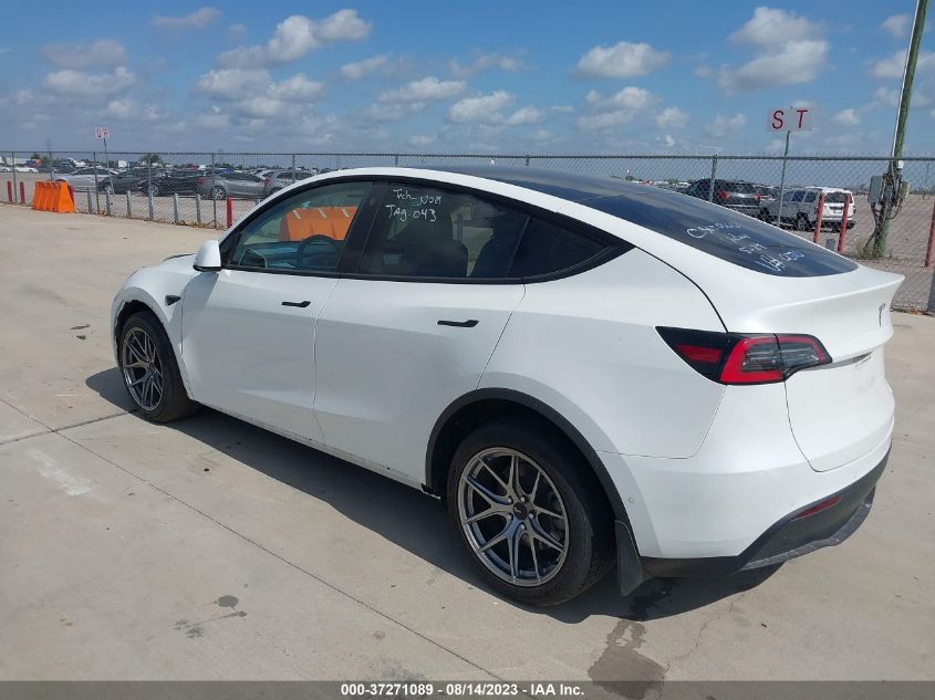 2021 TESLA MODEL Y - 5YJYGDEE5MF090070