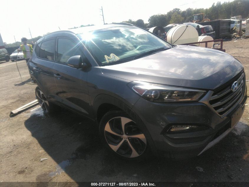 2017 HYUNDAI TUCSON SPORT - KM8J3CA29HU338784