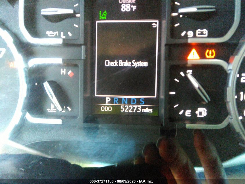 2019 TOYOTA TUNDRA 4WD SR5 - 5TFUW5F18KX819149