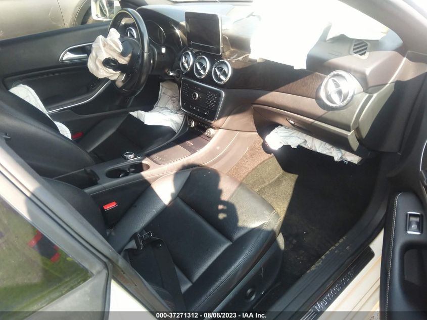 2015 MERCEDES-BENZ CLA-CLASS CLA 250 WDDSJ4GB0FN186211