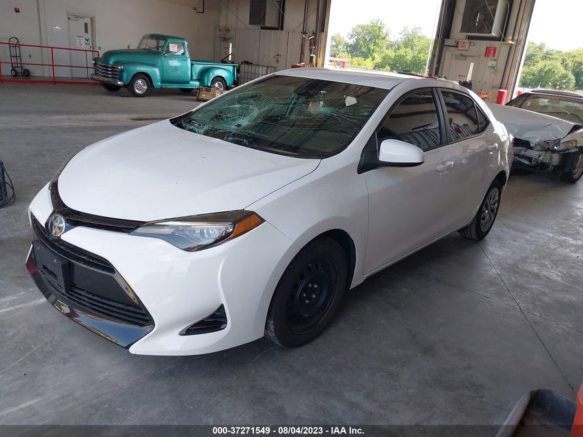 VIN 2T1BURHE6JC036686 2018 TOYOTA COROLLA LE