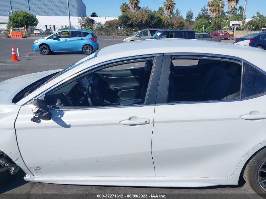2022 TOYOTA CAMRY SE - 4T1G11AK1NU033361