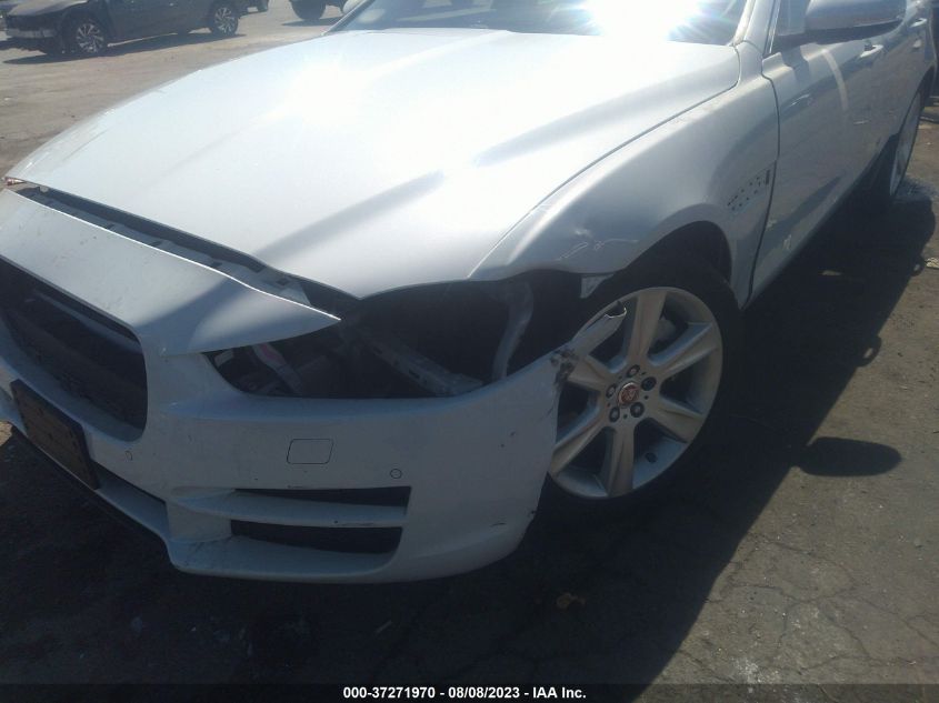 2017 JAGUAR XE 25T PRESTIGE - SAJAE4BG5HA957772