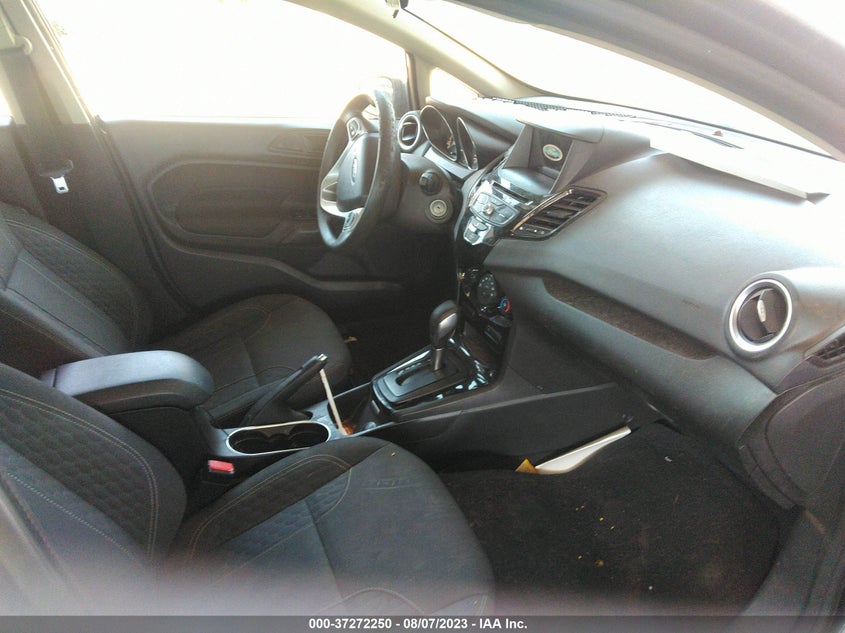 VIN 3FADP4EJ3KM136649 2019 FORD FIESTA SE