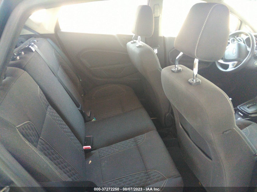 VIN 3FADP4EJ3KM136649 2019 FORD FIESTA SE