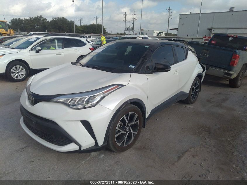 JTNKHMBX4L1071926 Toyota C-HR LE/XLE/LIMITED 2