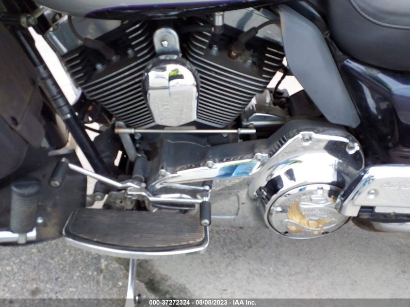 2009 HARLEY-DAVIDSON FLHTCU - 1HD1FC4179Y680922