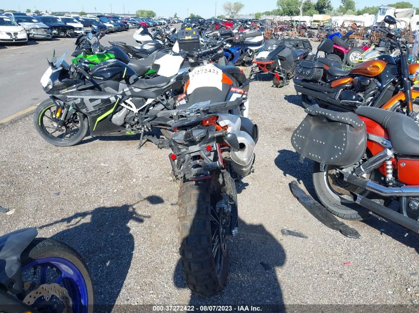 2022 KTM 890 ADVENTURE R VBKTR6405NM835977