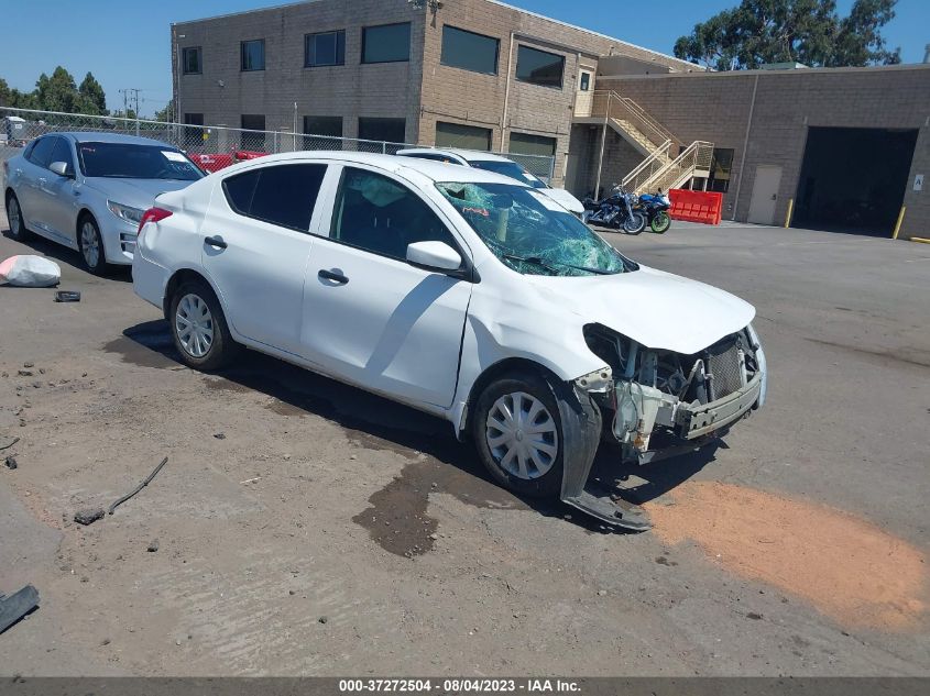 2018 NISSAN VERSA SEDAN S - 3N1CN7AP6JL871818