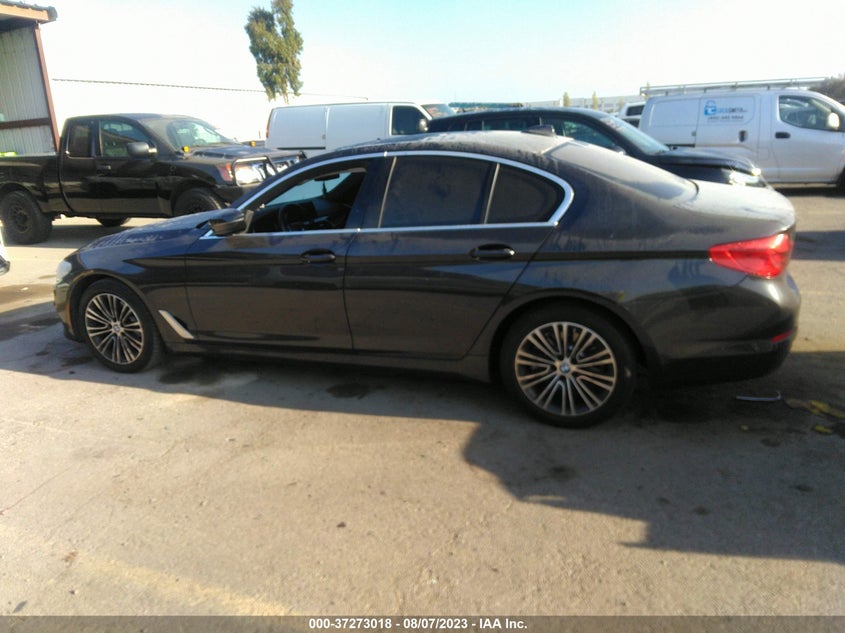VIN WBAJA5C52KWW14180 2019 BMW 5 SERIES 530I
