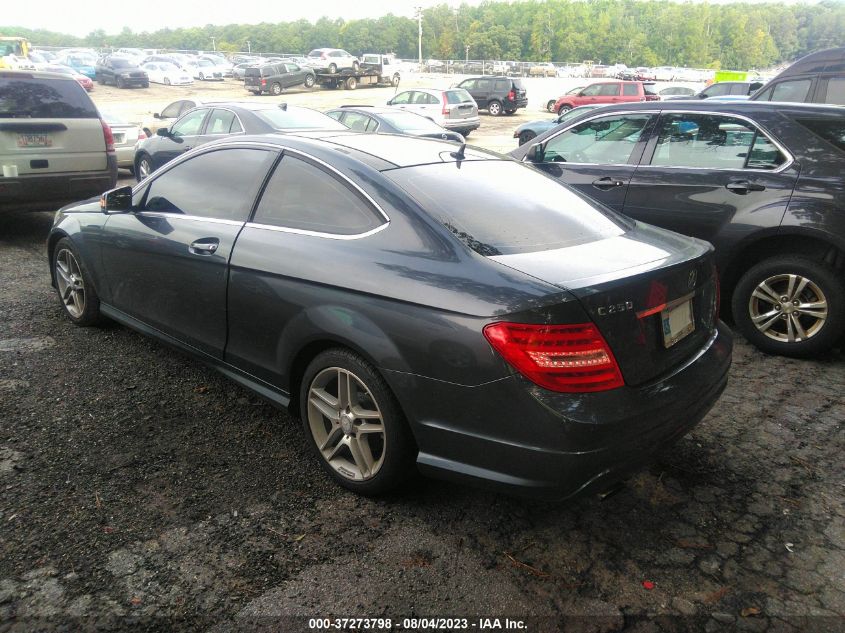 2013 MERCEDES-BENZ C-CLASS C 250 - WDDGJ4HB5DG091147