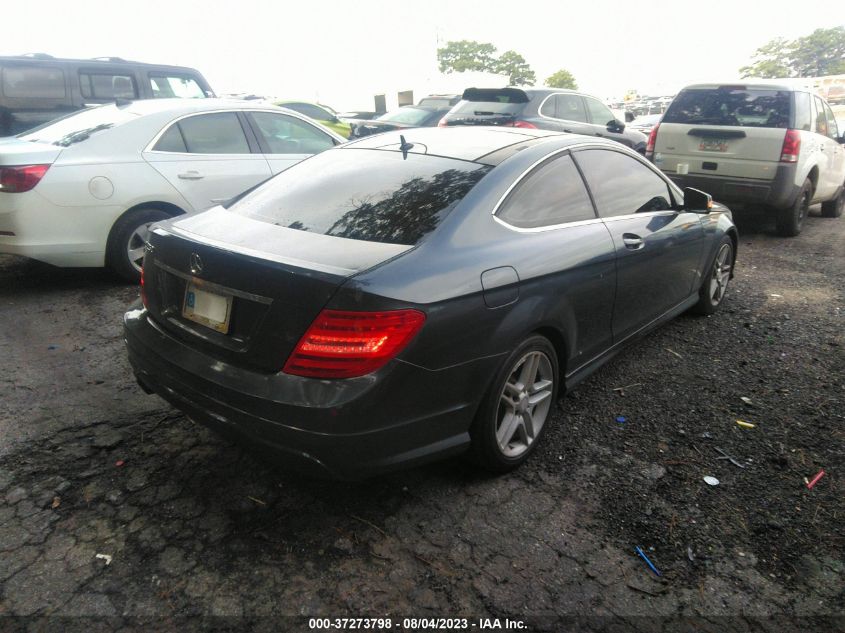 2013 MERCEDES-BENZ C-CLASS C 250 - WDDGJ4HB5DG091147