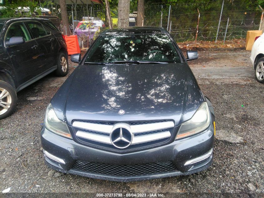 2013 MERCEDES-BENZ C-CLASS C 250 - WDDGJ4HB5DG091147