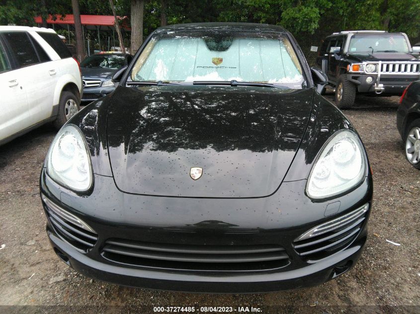 2013 PORSCHE CAYENNE - WP1AA2A20DLA10981