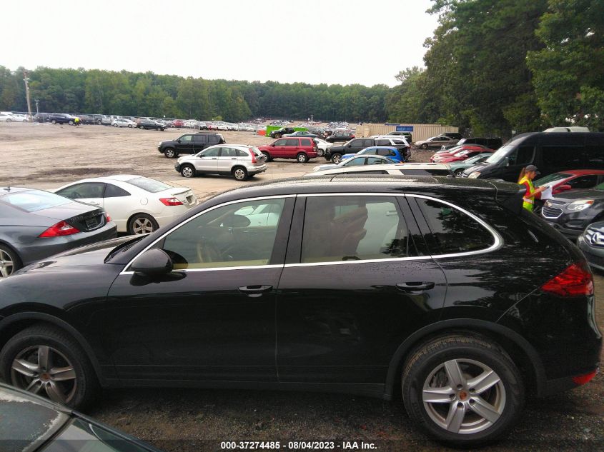 2013 PORSCHE CAYENNE - WP1AA2A20DLA10981