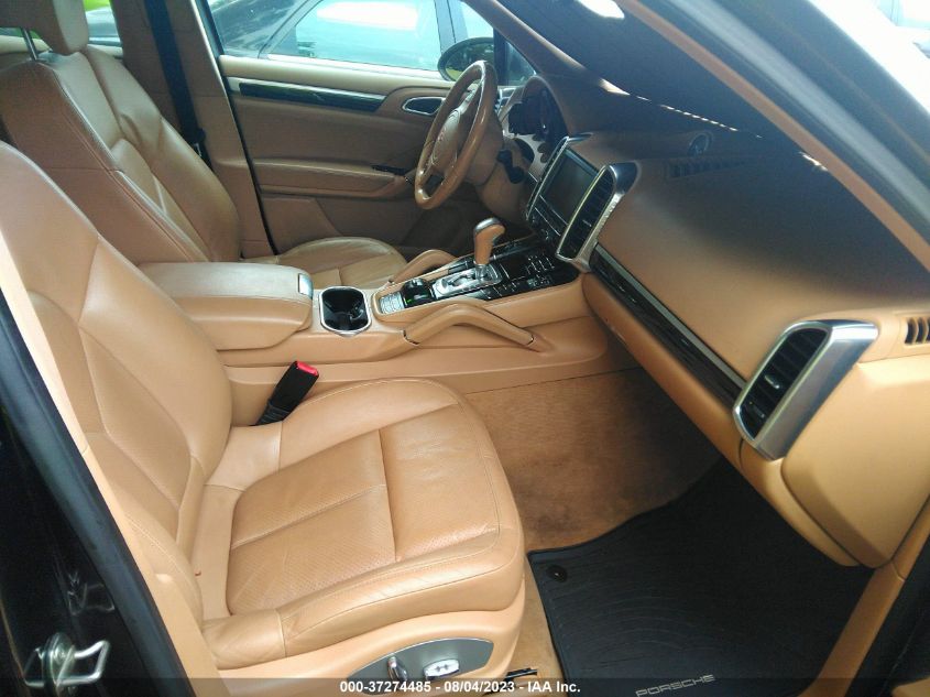 2013 PORSCHE CAYENNE - WP1AA2A20DLA10981