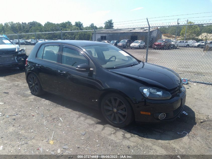 2013 VOLKSWAGEN GOLF TDI W/SUNROOF & NAV - WVWNM7AJ3DW136443
