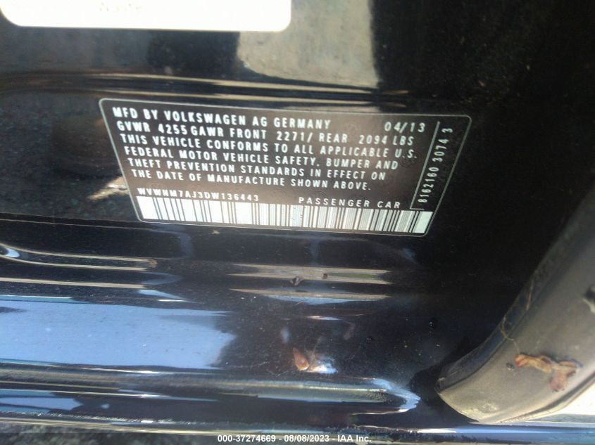 2013 VOLKSWAGEN GOLF TDI W/SUNROOF & NAV - WVWNM7AJ3DW136443