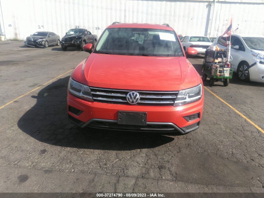 3VV0B7AXXKM112966 Volkswagen Tiguan S 12