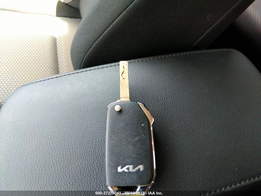 2023 KIA SOUL LX - KNDJ23AU7P7852462