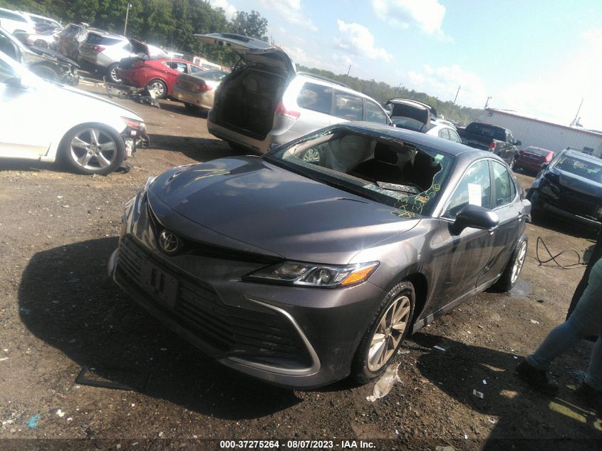 4T1R11AK3PU127270 Toyota Camry LE 2