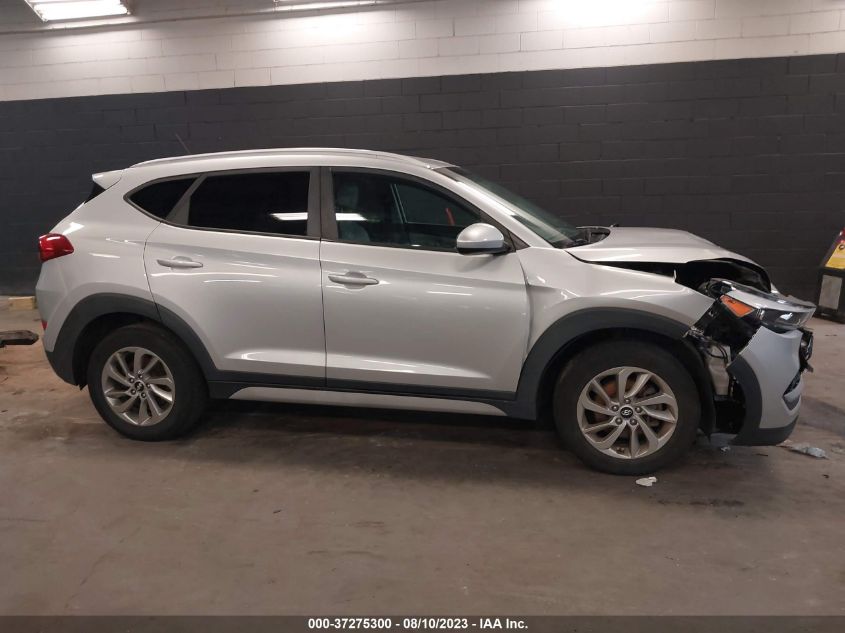 2017 HYUNDAI TUCSON SE - KM8J3CA45HU521438